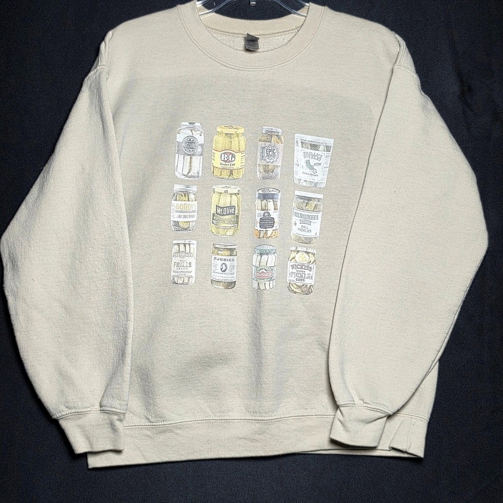 Gildan Heavy Blend Pickle Jar Graphic Sweatshirt Cream Medium Crewneck Pullover